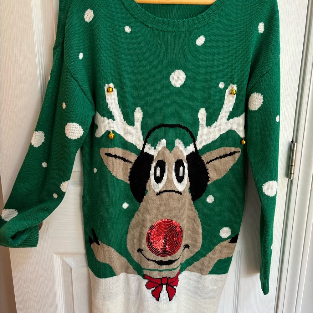 Women’s Green/white Reindeer Sweater